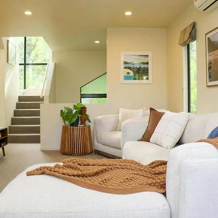 Tree Tops Retreat Paihia Exterior photo
