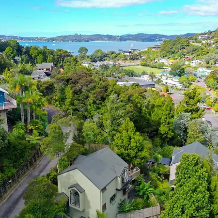 Tree Tops Retreat Paihia Exterior photo